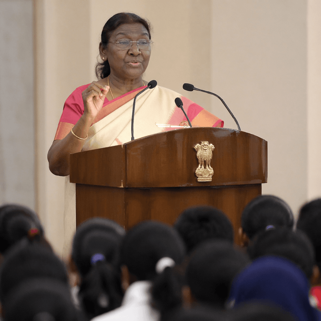 President Murmu Urges Youth to Build a Self-Reliant India Through Education
