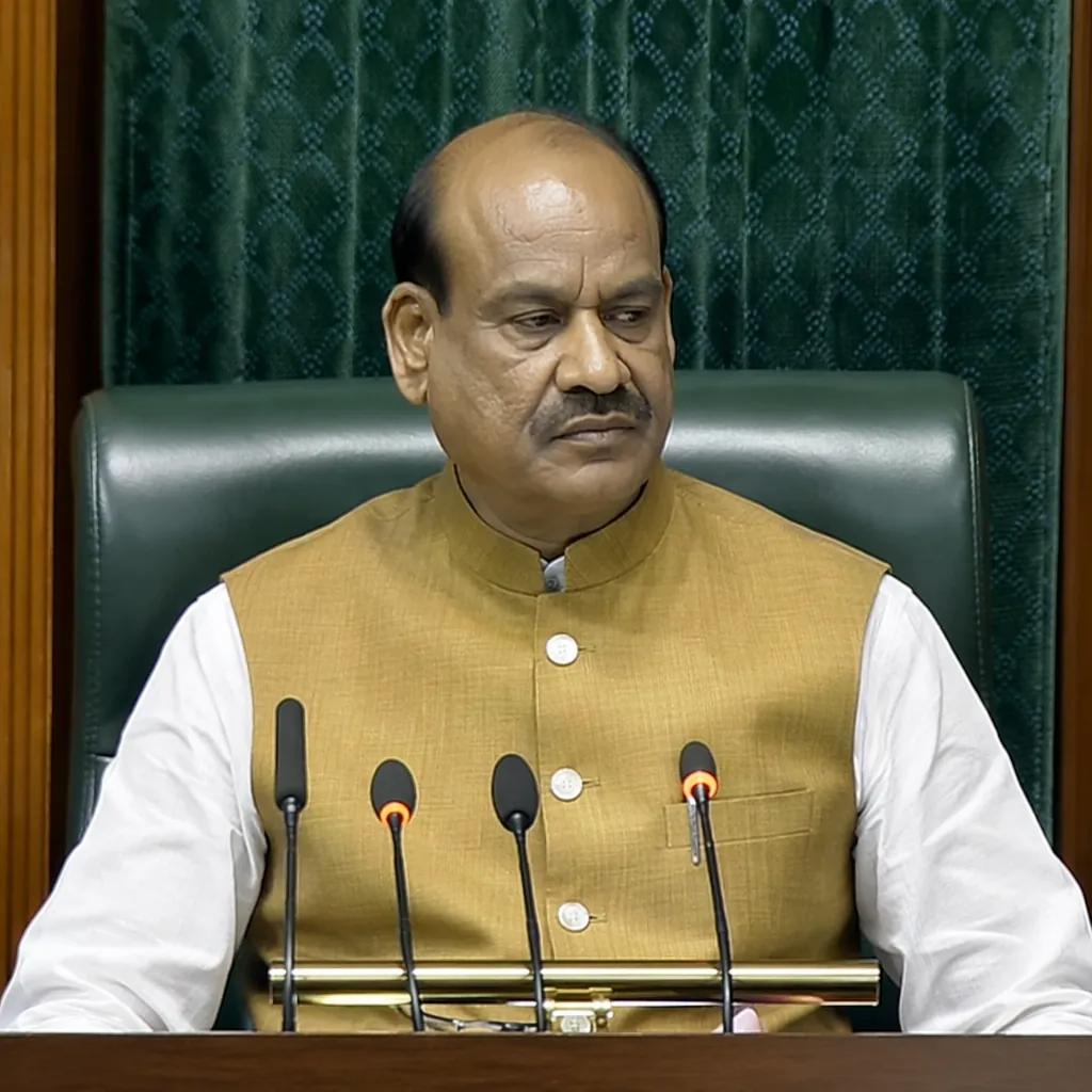 Lok Sabha Speaker to Hear Both TMC Factions on Rebel MPs' Merger