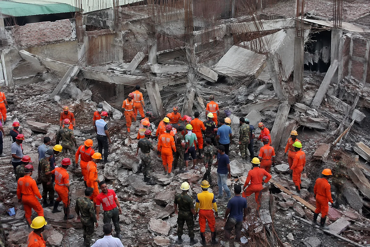 Five Dead in Kolkata Warehouse Collapse, 20 Rescued; Probe Ordered