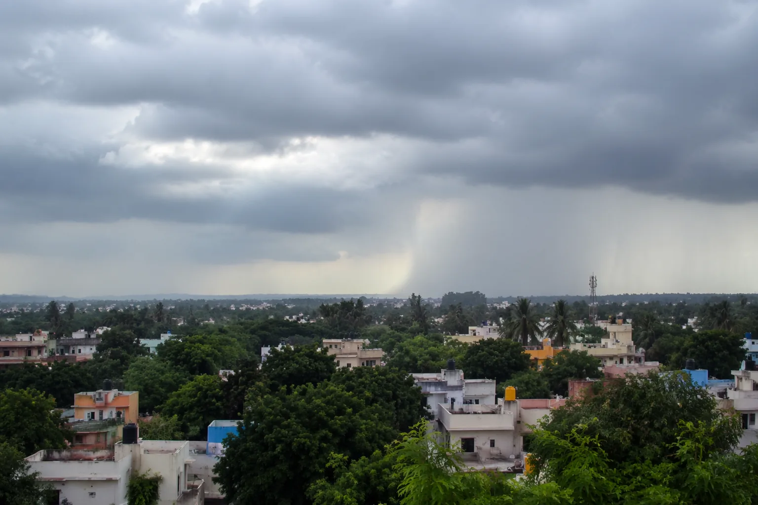 Hubli Weather Today 10 June 2026: 26°C, Patchy rain nearby | AQI 26 (Good)