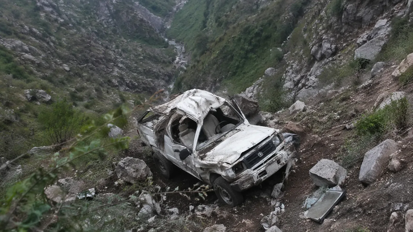 Seven killed in Himachal Pradesh Bolero accident, six from one family