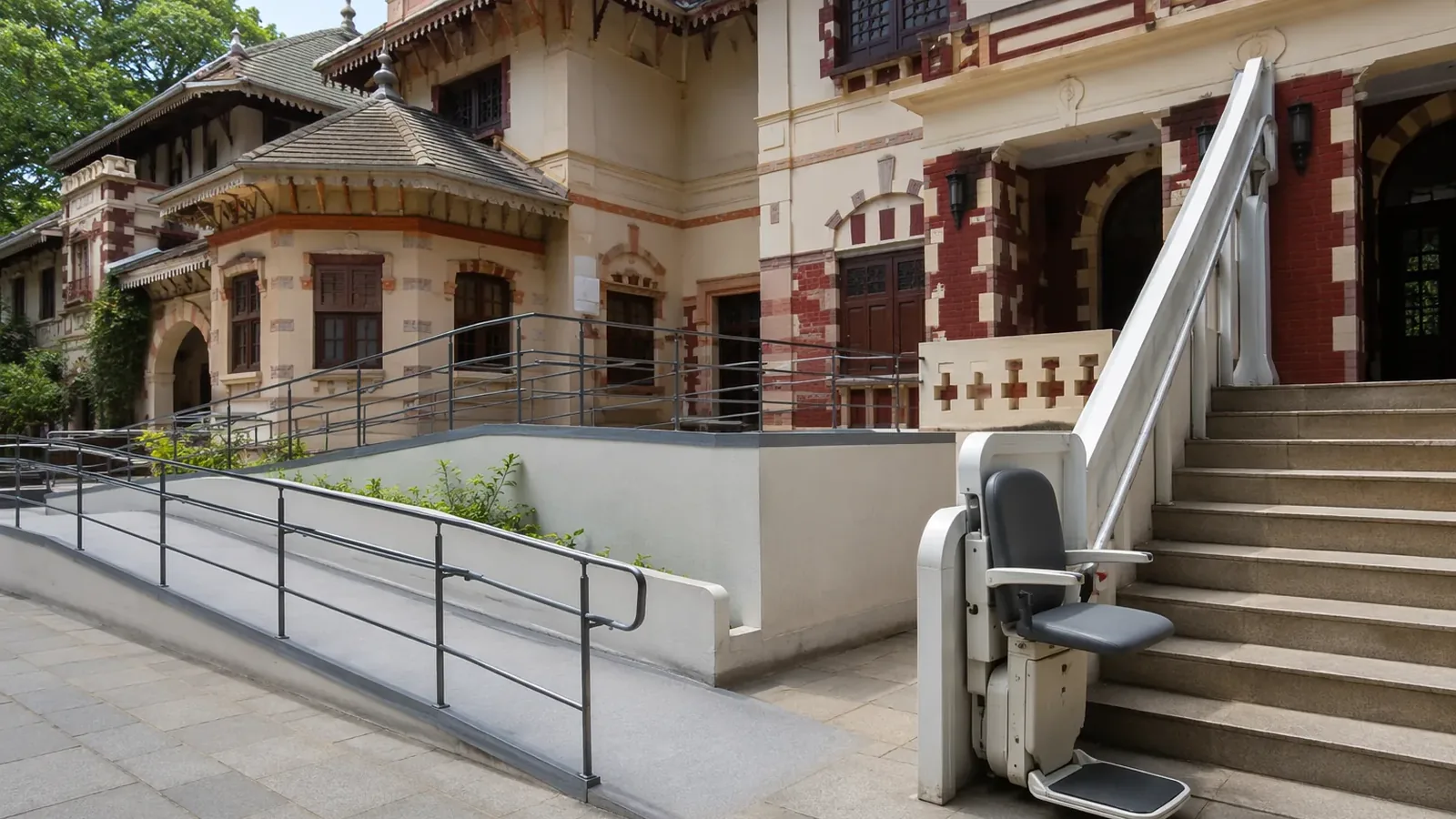 नेपियर म्यूजियम में दिव्यांगों के लिए रैंप और स्टेयरलिफ्ट की सुविधा शुरू