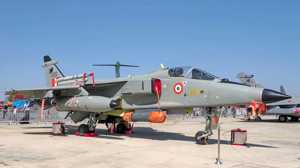 भारत टी-90 टैंक और सुखोई विमान देश में ही बनाएगा