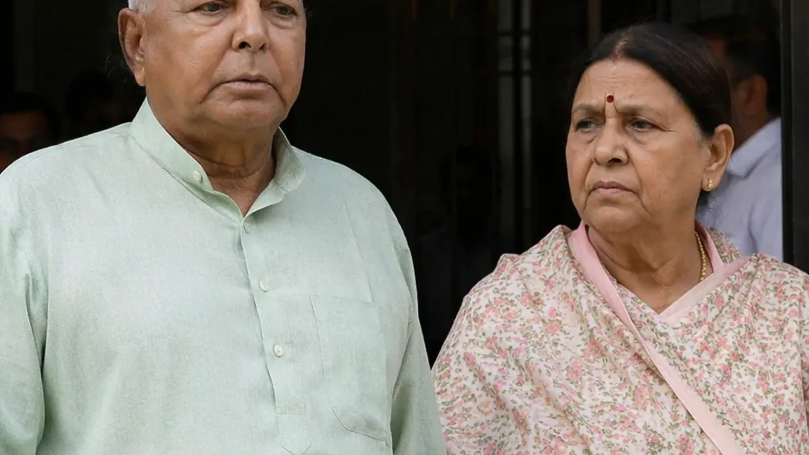 लालू-राबड़ी की Z+ सुरक्षा खत्म, तेज प्रताप को सिर्फ एक बॉडीगार्ड; बंगला विवाद पर सरकार सख्त