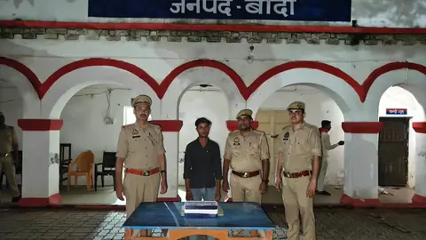 Youth arrested in Banda for illegal firearm possession during police patrol
