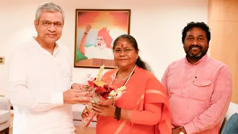 Sadhvi Niranjan Jyoti seeks railway upgrades for Hamirpur stations in Uttar Pradesh