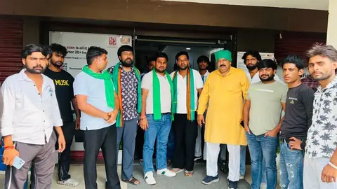 किसान यूनियन का दबाव, आदित्य बिरला को मानना पड़ा क्लेम पास करना