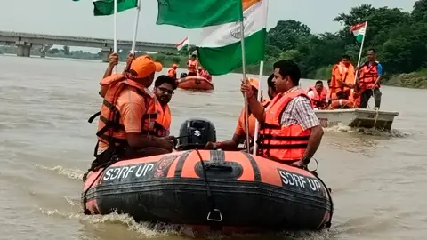 श्रावस्ती में हर घर तिरंगा अभियान के तहत बोट रैली आयोजित