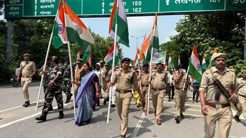 श्रावस्ती में हर घर तिरंगा अभियान के तहत भव्य तिरंगा यात्रा आयोजित