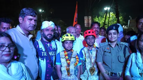 Siblings skate from Haridwar to Ghaziabad carrying sacred Ganga water