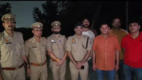 Two chain-snatchers shot in legs after firing on police in Ghaziabad encounter