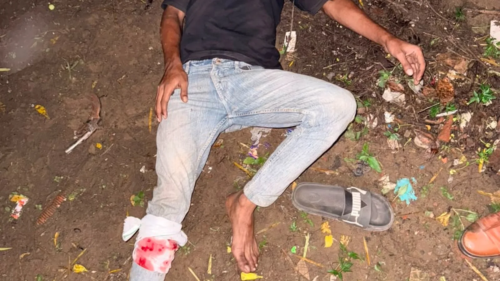 Ghaziabad Snatching Accused Fire at Police, Shot in Retaliation