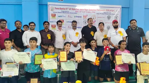 उन्नाव में बैडमिंटन टूर्नामेंट, विधायक ने खिलाड़ियों का बढ़ाया उत्साह