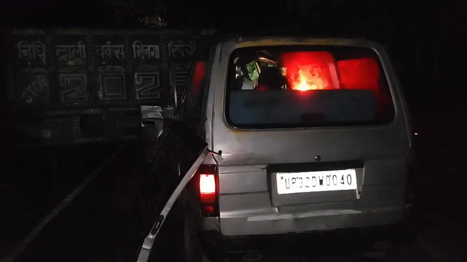 Two injured in head-on van-tractor collision on dark forest road in Shravasti