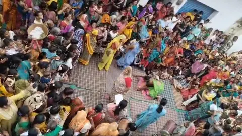 यूपी के गांव में सैकड़ों साल पुरानी महिलाओं की कुश्ती की परंपरा