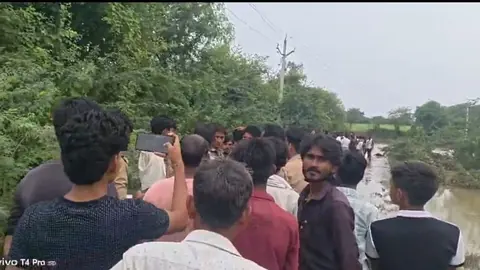 Girl swept away in strong stream currents while crossing in Hamirpur