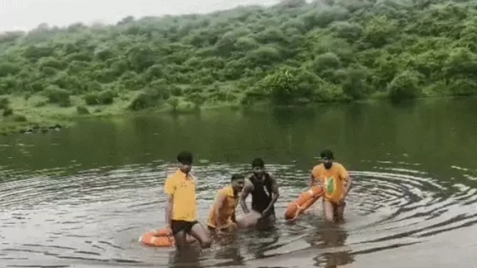धौलपुर में कुंड में डूबने से भाई और तीन बहनों की मौत