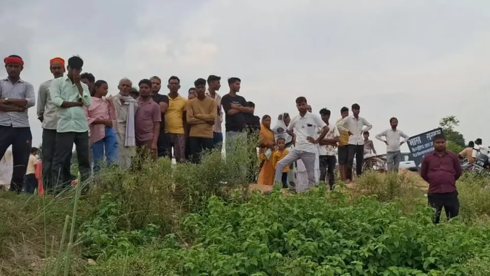 श्रावस्ती में नहर से निकली डॉल्फिन की रेस्क्यू के दौरान मौत