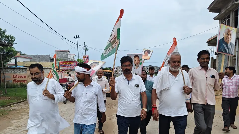 श्रावस्ती में खड़गे के अपमान के खिलाफ कांग्रेस का जोरदार विरोध प्रदर्शन