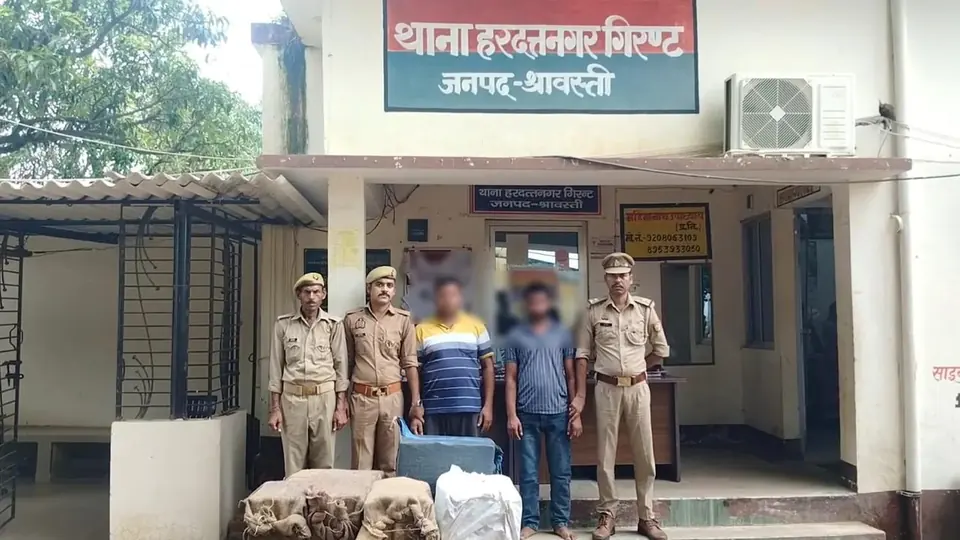 श्रावस्ती में पुलिस चौकी के पास नशीली दवाओं का अड्डा, बड़ी बरामदगी