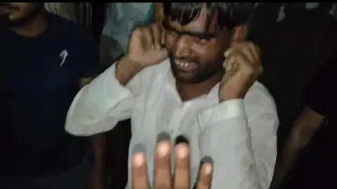 कानपुर में छेड़छाड़ करने वाले युवक को महिलाओं ने सिखाया सबक