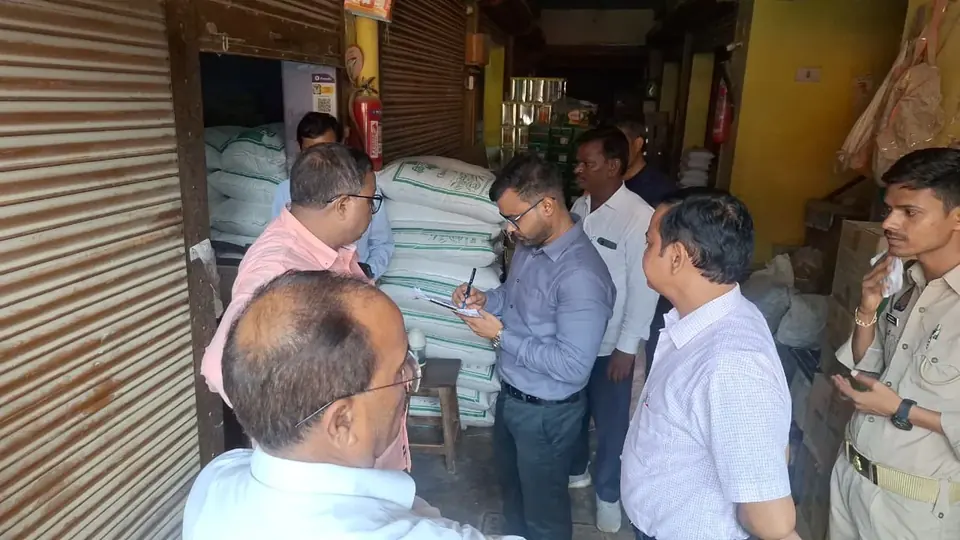Supply Department raids sugar warehouses in Amethi to prevent hoarding and price manipulation
