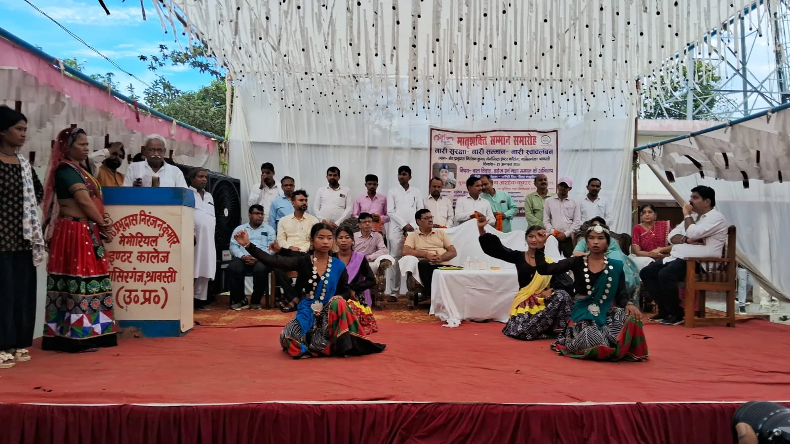 DIG Shukla engages Shravasti students on women's safety, security measures
