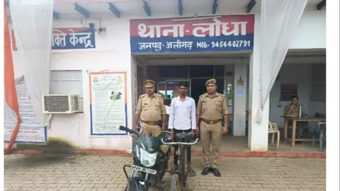 Bulandshahr man arrested for stealing motorcycle from Bada Gaon village