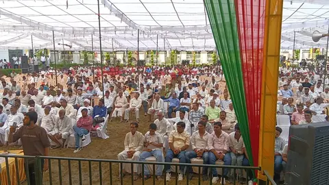 मूसलाधार बारिश में भी त्यागी समाज सम्मेलन में उमड़े लोग