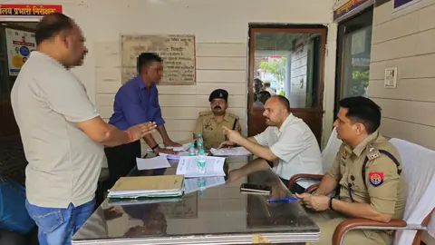 Senior officials inspect Pratapgarh police station, direct citizen-centric service reforms