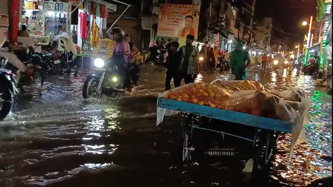 Severe waterlogging paralyzes Lalgunj town after intense rainfall, locals blame poor drainage