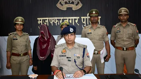 Woman arrested for staging robbery to cover up theft of 4.40 lakh rupees