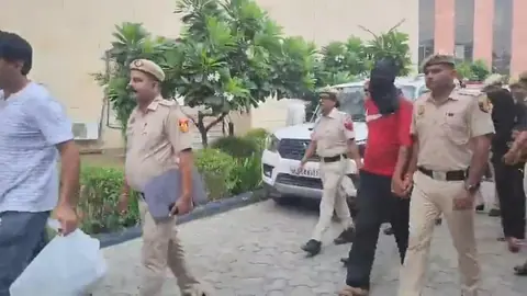 दिल्ली में 75 लाख रुपये की डकैती का गिरोह 48 घंटे में पकड़ा गया