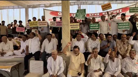 गाजियाबाद में किसानों का आठवें दिन धरना, सोमवार तक आंदोलन बड़ा करने की चेतावनी