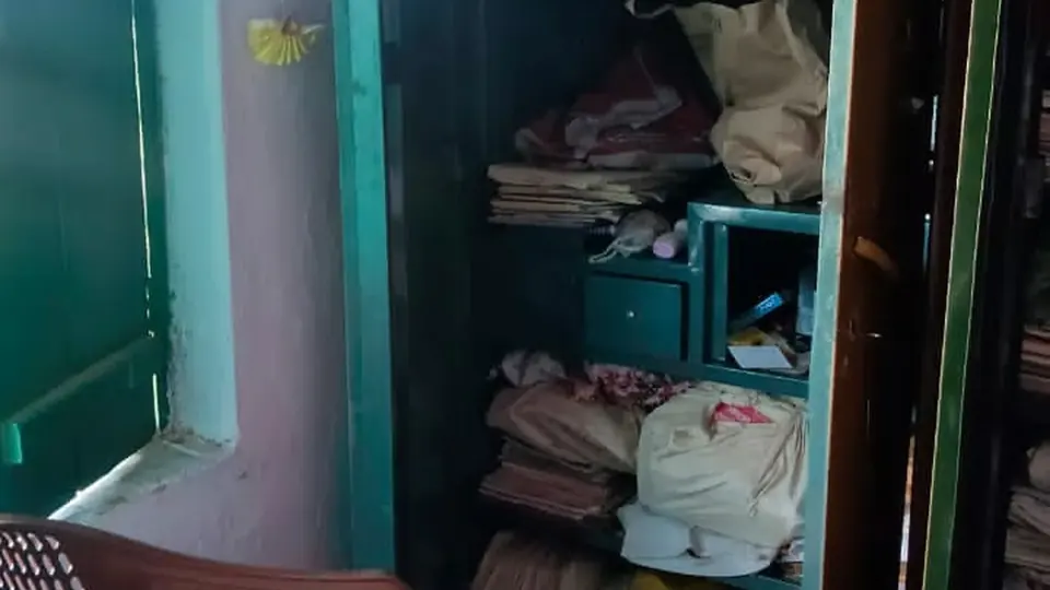 खैर ब्लाक के स्कूल में चोरों ने ताला तोड़कर सामान चुरा लिया