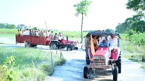 बहराइच की बाढ़ से प्रभावित इलाकों का जायजा लेने पहुंचे मंत्री दिनेश प्रताप सिंह