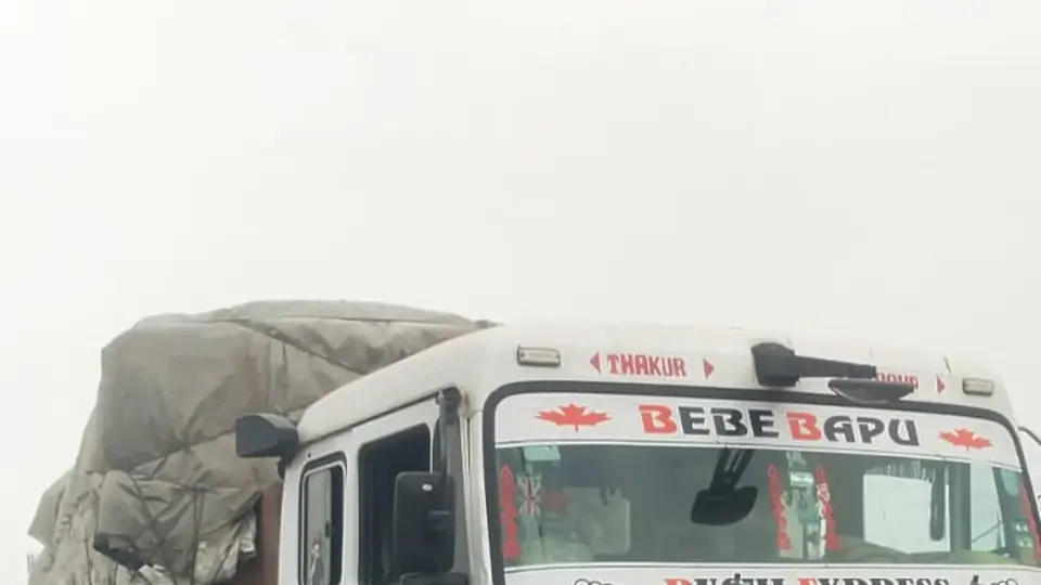 Aligarh scooter rider dragged by trailer, escapes with quick rescue by traffic police
