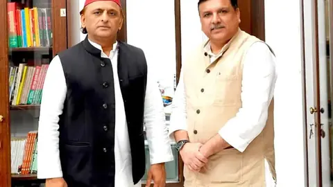 AAP और सपा के बीच 2027 यूपी चुनाव को लेकर गठबंधन की बातचीत