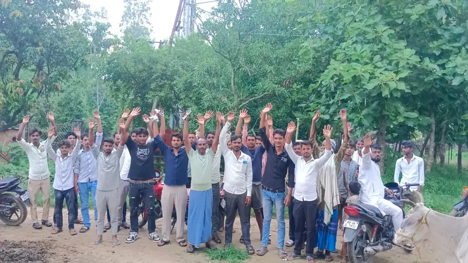 श्रावस्ती में दो महीने से नेटवर्क खराब, लोगों का जोरदार प्रदर्शन