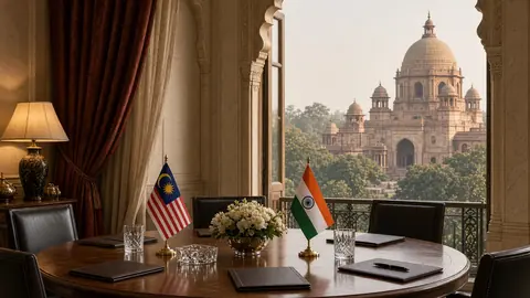 Malaysia's PM courts India with charm and Kishore Kumar song at Brics summit