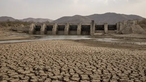 Govt. making people suffer drought despite having options to avoid it: BRS