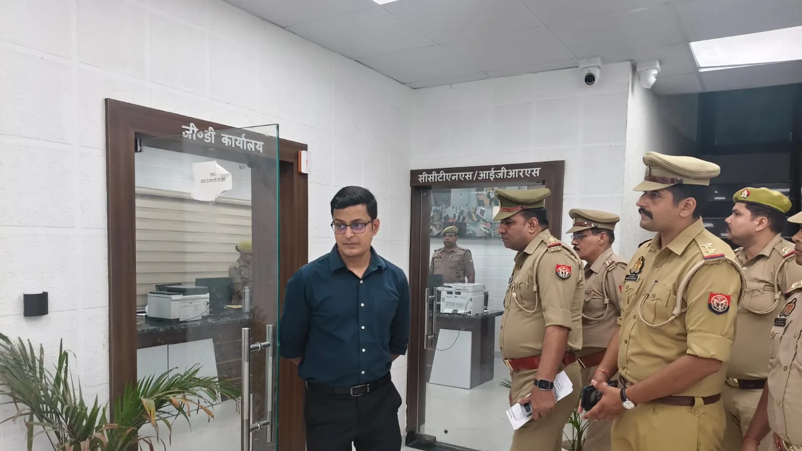 चार्ज संभालते ही एक्शन में डीसीपी ऋजुल, कई थानों का निरीक्षण