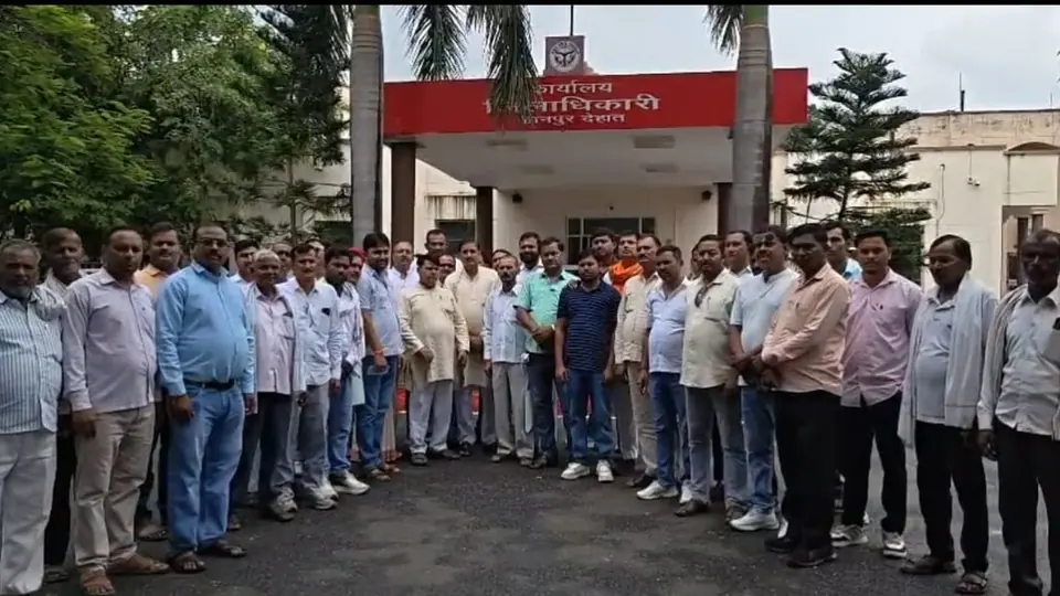 कानपुर देहात में तीन महीने से ठप्प गांवों के विकास कार्य
