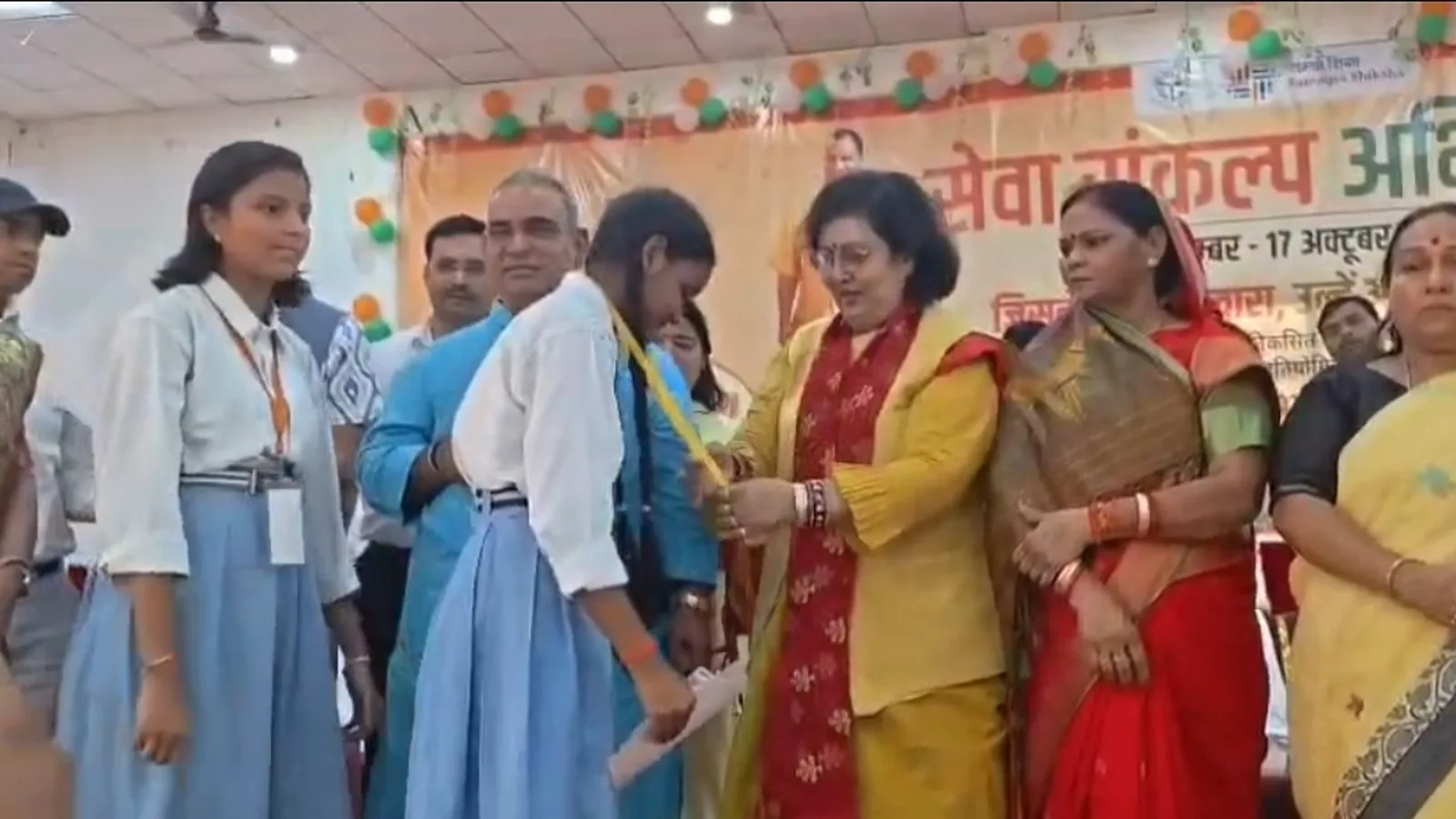 Kanpur Dehat: Patriotism Echoes In Eco Park, Children Picture Developed India
