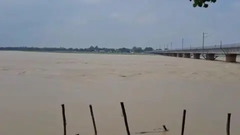 Ganga Rise Worsens Floods In Sambhal, Villages And Crops Hit