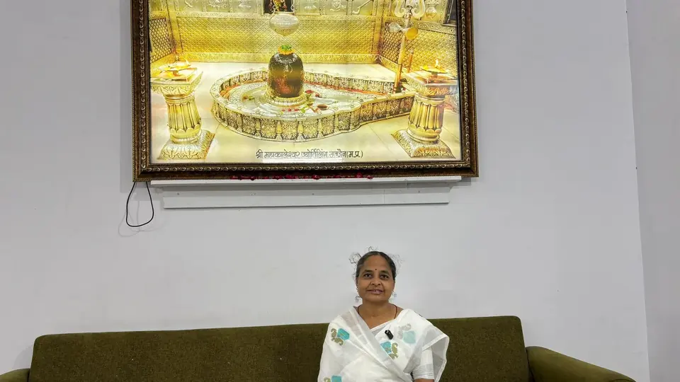 Woman regains possession of house after 11-year property dispute in Ujjain