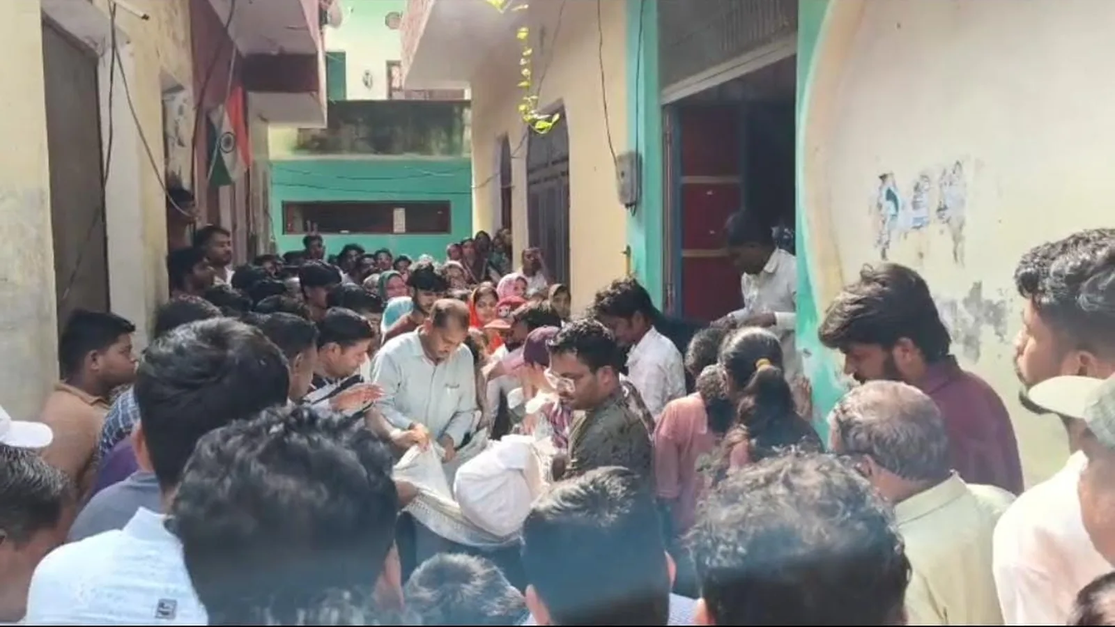 Student from Auraiya killed in Delhi accident, body brought home