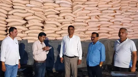 बहराइच की चीनी मिल में 86 हजार बोरी स्टॉक, उठान रुकी