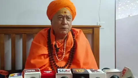 Swami Atmanand Saraswati Arrives In Bahraich For Week-Long Katha