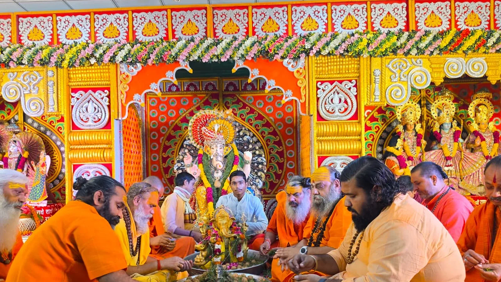 गाजियाबाद के दूधेश्वरनाथ मंदिर में गणेश महोत्सव का भव्य विसर्जन आज